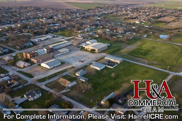 Mart ISD Complex: 700 E Navarro Ave, Mart, TX 76664